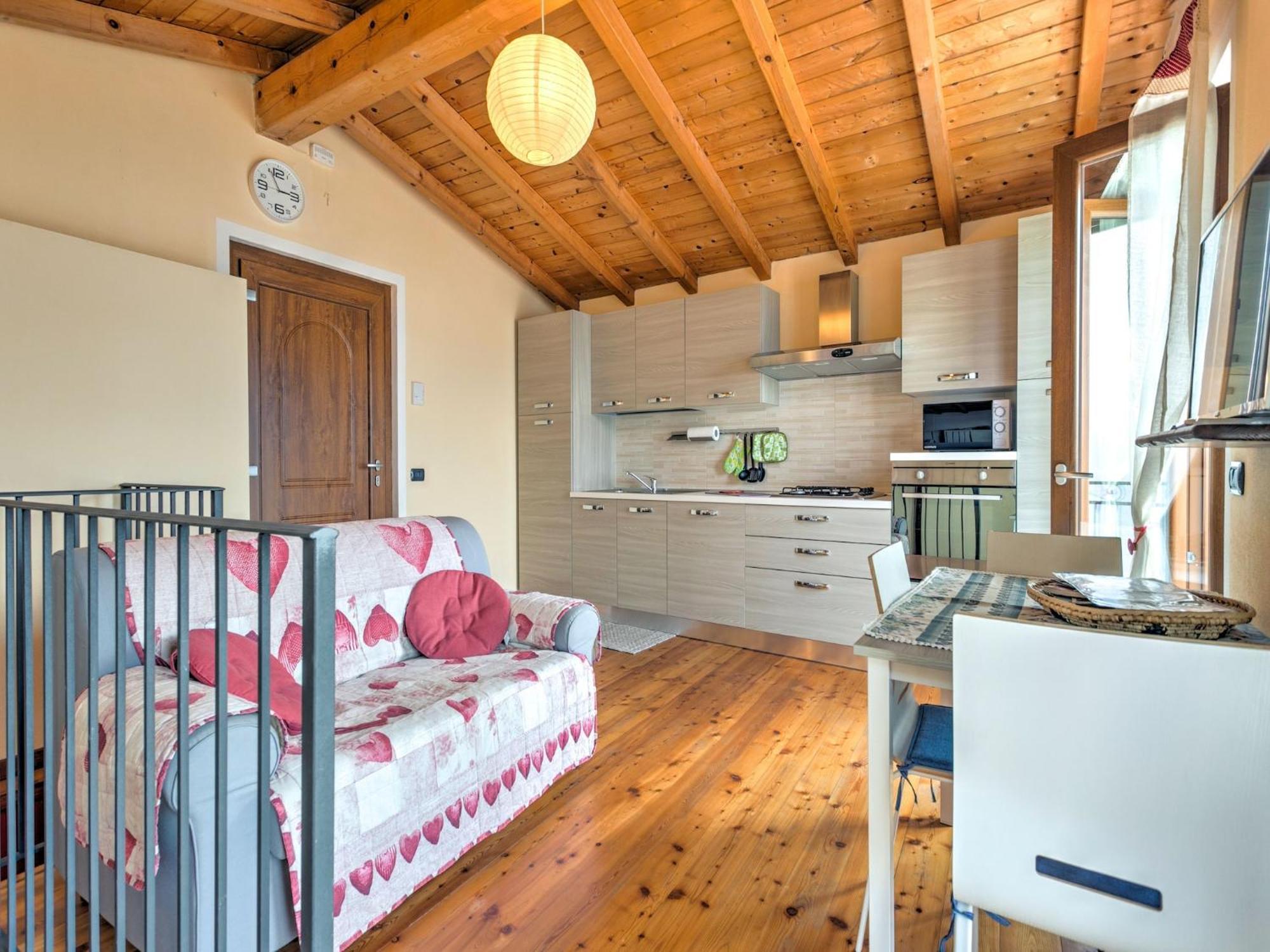 Апартаменты Wonderful Flat With Swimming Pool Lift And Garden Граведона Экстерьер фото