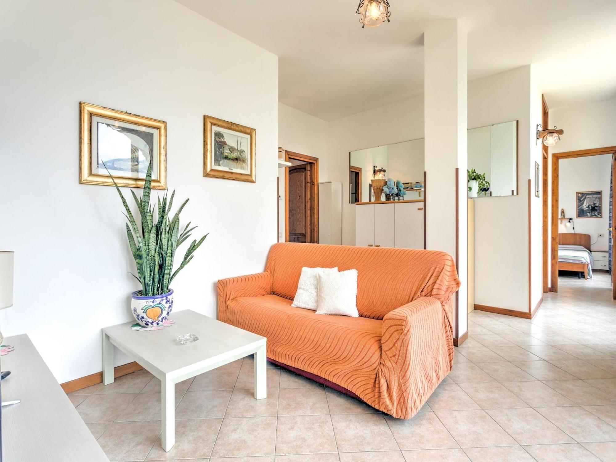 Апартаменты Wonderful Flat With Swimming Pool Lift And Garden Граведона Экстерьер фото